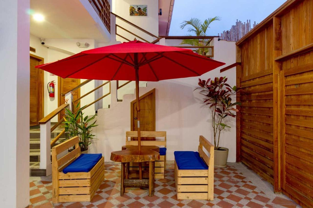 Plaza Luna Suites Puerto Ayora  Zewnętrze zdjęcie